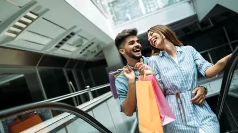Nu știi cum să-ți duci planurile la bun sfârșit mai repede? Ce zici de o refinanțare?