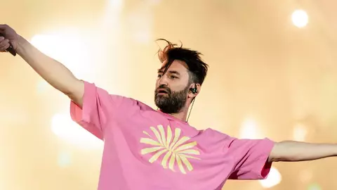 Smiley invită oamenii în SmileyVerse, un concert-univers multisenzorial, la Arenele Romane