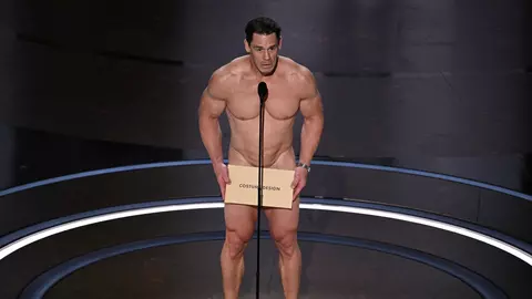 John Cena, complet dezbrăcat pe scena de la Premiile Oscar 2024. Lista câștigătorilor Premiilor Oscar 2024
