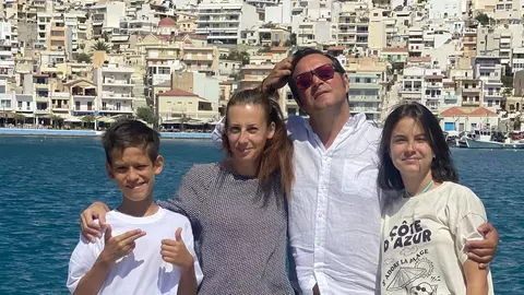 „Un copil oriunde ar fi trebuie să facă pregătire și de ce să dai bani de două ori”. Daniel Buzdugan s-a gândit și la bani când și-a retras copiii de la școala privată
