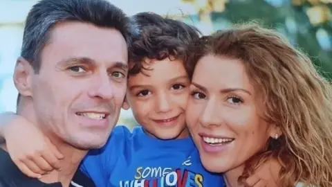 Carmen Brumă și Mircea Badea au fost implicați într-un accident. Fiul lor se afla în mașină
