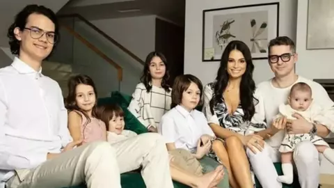 Cum se descurcă Anca Serea cu 6 copii la începutul anului școlar. Ce cheltuieli are vedeta