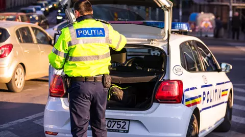 O fată de 17 ani și un tânăr de 24 de ani, găsiți morți într-un hotel din sectorul 6 din București