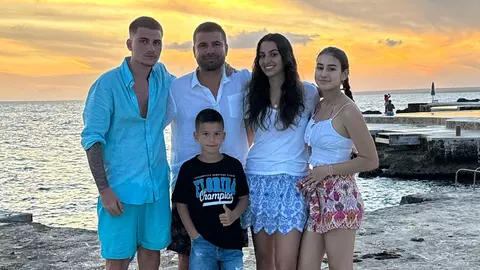 Cum arată cei patru copii a lui Adrian Mutu. Adriana, fiica fostului fotbalist, a împlinit 18 ani