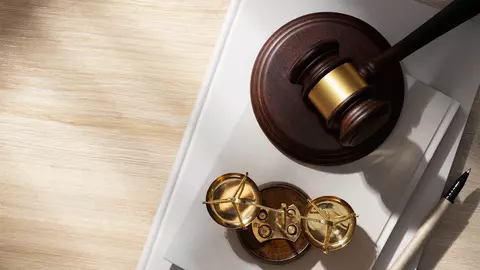 Importanța alegerii unui avocat cu experiență în apărarea drepturilor omului