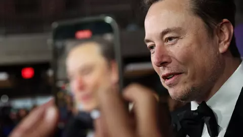 Miliardarul Elon Musk a devenit tată pentru a... 12-a oară
