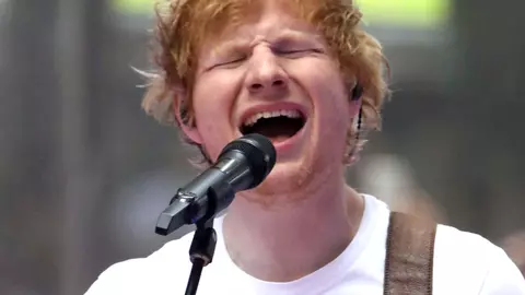 Surpriză pentru fanii lui Ed Sheeran: câștigă 2 tricouri originale