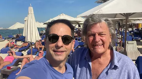 Ce a răspuns Florin Piersic atunci când a fost întrebat când va reveni pe scenă. „Eu sunt bine, mă mișc, merg”