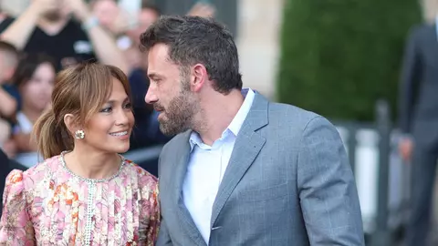 Jennifer Lopez s-a străduit din greu să-l facă pe Ben Affleck fericit, dar el este „întunecat și capricios”