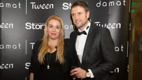 Unde s-au întâlnit prima dată Oana Roman și Cătălin Botezatu. Se cunosc de 34 de ani: „Am văzut un bărbat la fel de frumos ca tata”