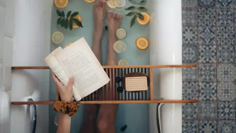 Vrei să oferi un aer retro băii tale? Descoperă ce trebuie să faci!