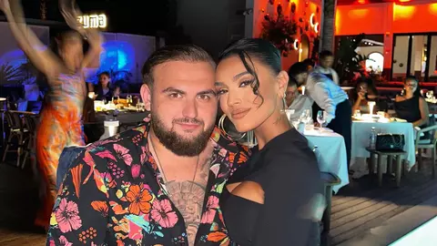 Karmen Simionescu și Bogdan Căplescu s-au despărțit după 5 ani de căsnicie. „Nu e momentul potrivit pentru o astfel de veste, dar prefer să fiu eu cea care vă anunță”