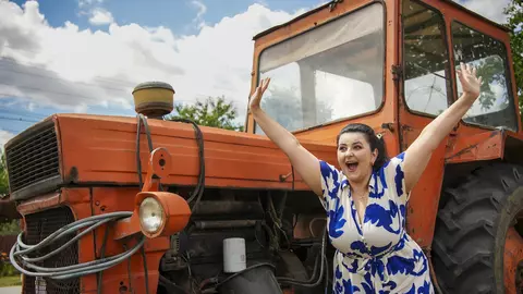 Ana Turcu face parte din distribuția serialului Iubire cu parfum de lavandă. Ce rol va interpreta actrița din Lasă-mă, îmi place! Camera 609
