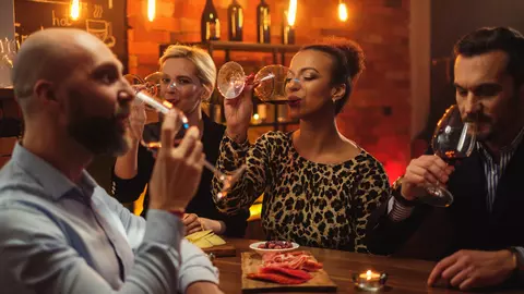 Oamenii chiar spun adevărul când sunt beți? Răspunsul o să te șocheze