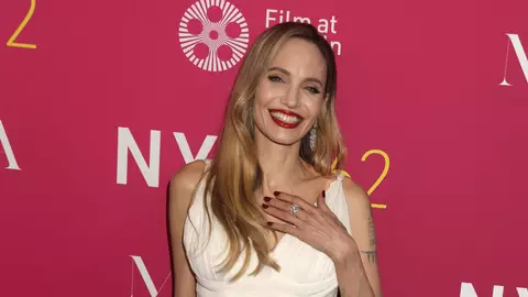 Angelina Jolie a ajuns piele și os, iar copiii ei sunt îngrijorați. Câte kilograme ar avea actrița