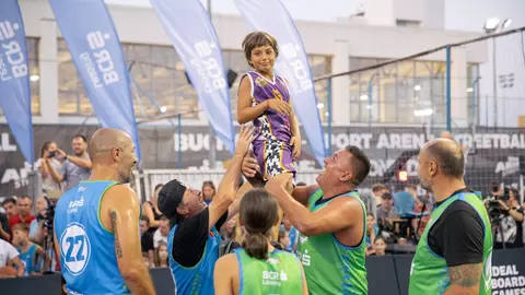 Final festiv la BCR Sport Arena Streetball 2024: Andrei Pavel și Anghel Damian în duel cu campionii Europei din 2014. Toma Brenciu, coșul decisiv