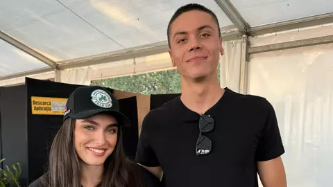 Alexia Eram și David Popovici s-au pozat împreună la un eveniment sportiv. Ea a mers cu familia, el cu iubita Taisia Nițuleasa