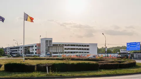 Topul motivelor pentru care merită să alegi o parcare lângă Aeroportul Otopeni cu acces controlat