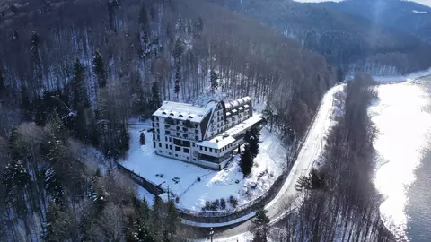 Întâmpină Noul An pe Transfăgărășan la Valea cu Pești