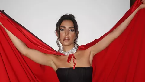 Alexia Eram, sărut pasional cu noul iubit. Mario Fresh a reacționat imediat