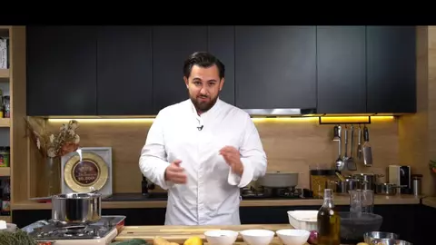 Janni Alexandridis, câştigătorul sezonului 12 „Chefi la cuţite”, a semnat cu Antena Stars. Ce emisiune va prezenta