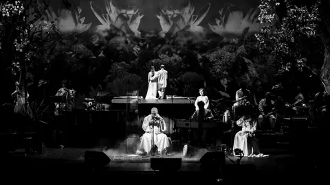 Damian Drăghici a magnetizat sala sold-out a Operei Române cu lansarea albumului introspectiv „Meditații românești”