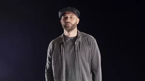 Cum a apărut Mihai Bendeac îmbrăcat. Fanii nu s-au abținut și au reacționat: „Ți-ai făcut haină din covoarele de pe Temu?”