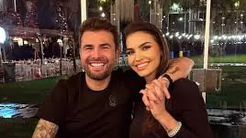 Adrian Mutu, despre momentul în care a cerut-o pe Sandra de soție. „Eu ți-o spun cu o tentă de divertisment, dar nu e deloc așa”