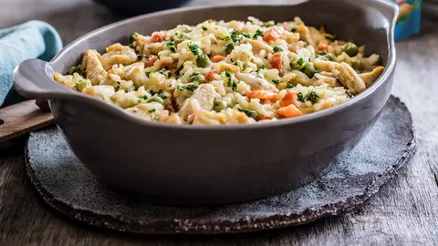 Vrei să faci un ghiveci de legume cu totul special? Adaugă VEGETA Universal!