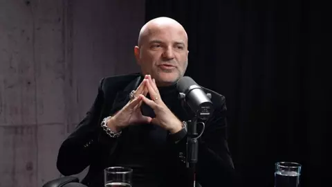 Dan Capatos, detalii neștiute din viața lui Irinel Columbeanu. Ce se întâmpla în vila de la Izvorani, în timpul orgiilor organizate de fostul afacerist. „Eram filmați toți”