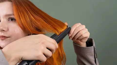 Ghid complet pentru a alege placa de păr potrivită tipului tău de păr