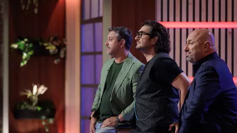 Sebi Dascălu, concurent MasterChef 2024, și-a cerut iubita în căsătorie în fața celor trei chefi, înainte de finală