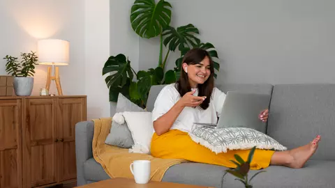 9 activități pentru când nu te simți în stare să ieși din casă