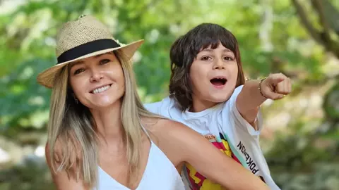 Reacția Octaviei Geamănu după ce băiatul ei de 8 ani a văzut două femei sărutându-se: „Fiecare să facă ce vrea! La el acasă”