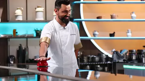 Imagini rare cu Andreas, fiul juratului Chefi la cuțite, Orlando Zaharia. Cu ce se ocupă tânărul. „Sunt mândru să îl văd atât de implicat”