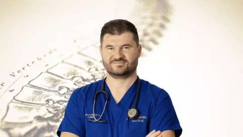 Afecţiuni ale coloanei vertebrale, la copii și adolescenți, diagnosticate cu ajutorul tehnologiei CT 3D