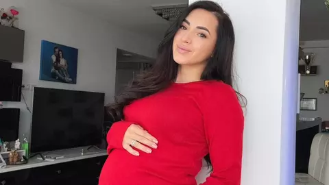 Imagini cu Larisa Iordache în luna a noua de sarcină. Fosta gimnastă va naște în curând