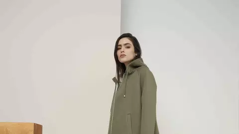 Oltre Primăvara 2025: eleganța naturală pentru un stil atemporal