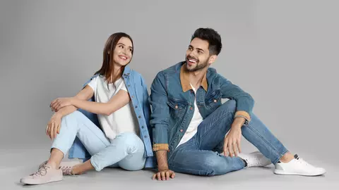 5 modele de pantofi pentru a asorta o geacă de blugi