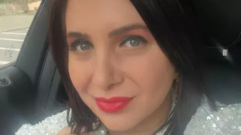 Carmen Șerban arată ca o puștoaică, după ultima intervenție estetică la față. Cum s-a transformat artista