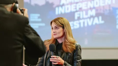 Actrița Elvira Deatcu, „goluță” la 53 de ani. „Pe la 30-40 n-aș fi cutezat să mă afișez așa”