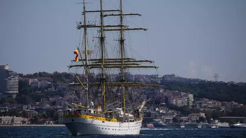 Nava-Școală „Mircea” – o legendă a mării, acum într-o colecție de excepție! Ia acasă istoria acestui simbol al marinei române