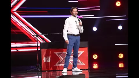 Ștefan J Doyle, finalist X Factor în ediția din 2021, și-a întâlnit mama biologică după ce a fost adoptat la vârsta de 8 luni