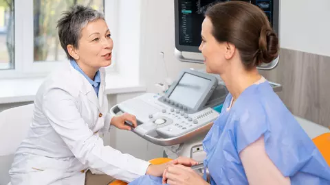 Top analize esențiale pentru a monitoriza simptomele menopauzei