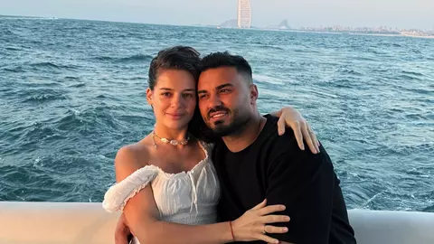 Jador a publicat prima imagine cu fiul lui și al Oanei Ciocan. Cei doi vor deveni în curând părinți. „Seamănă cu taică-su”