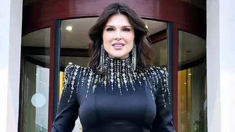 Monica Bîrlădeanu, escapadă înainte de Paște. Nu s-a pozat cu Valeriu Gheorghiță, ci cu soția unui medic renumit: „Partenera mea în această seară”