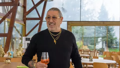 Câți bani este dator Irinel Columbeanu la azilul în care locuiește. Serghei Mizil a dezvăluit suma. „E confuz, nu mai are reacții”
