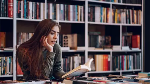 Clasicii literaturii universale: cărți esențiale pentru orice cititor 