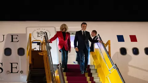 Emmanuel Macron reacționează după imaginile din Vietnam în care e lovit de soția lui: „Imaginile sunt reale...”
