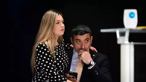 Soția lui George Simion a apărut în costum de baie. Unde a mers liderul AUR cu familia în vacanță